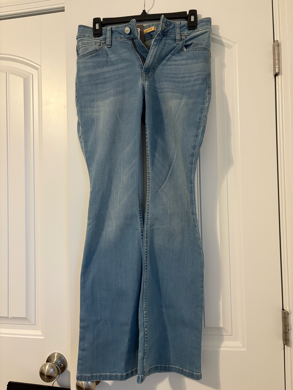 Shyanne Women's Aria Bootcut Jeans - Light Blue - Picture 2 of 4